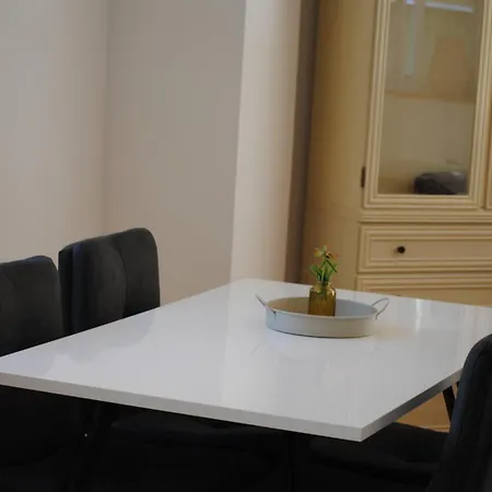 Lägenhet Mainapartment 1a *